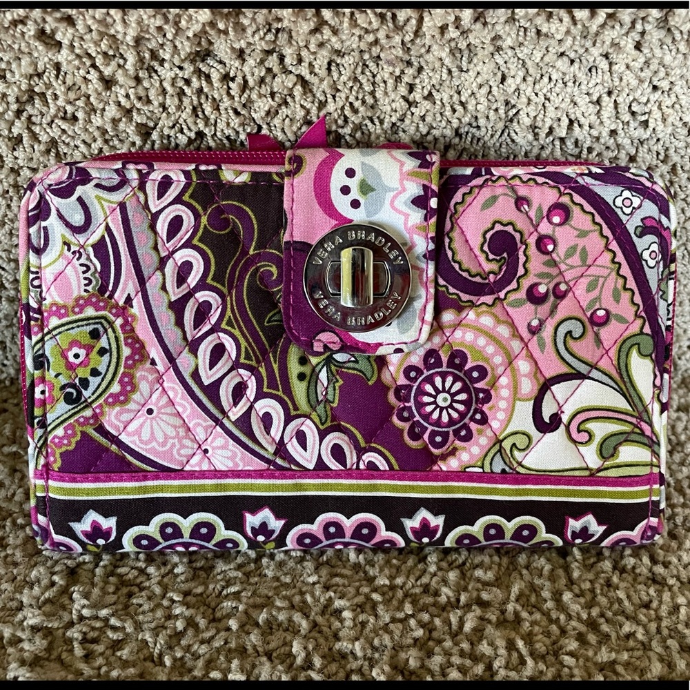 Vera Bradley Turnlock Wallet - Very Berry Paisley